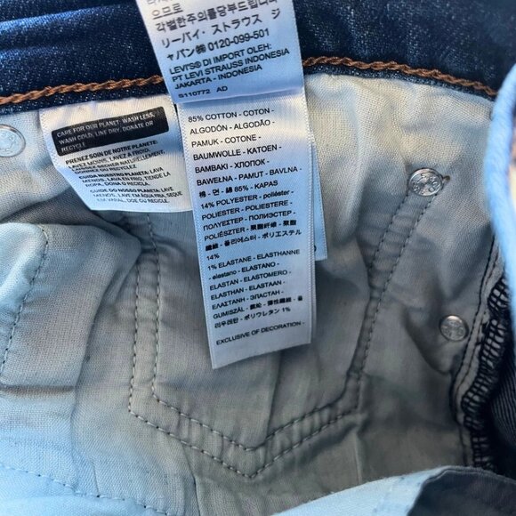 LEVI'S RIBCAGE STRAIGHT FULL LENGTH BUTTON FLY JEANS IN MEDIUM WASH - 31 - Picture 9 of 9